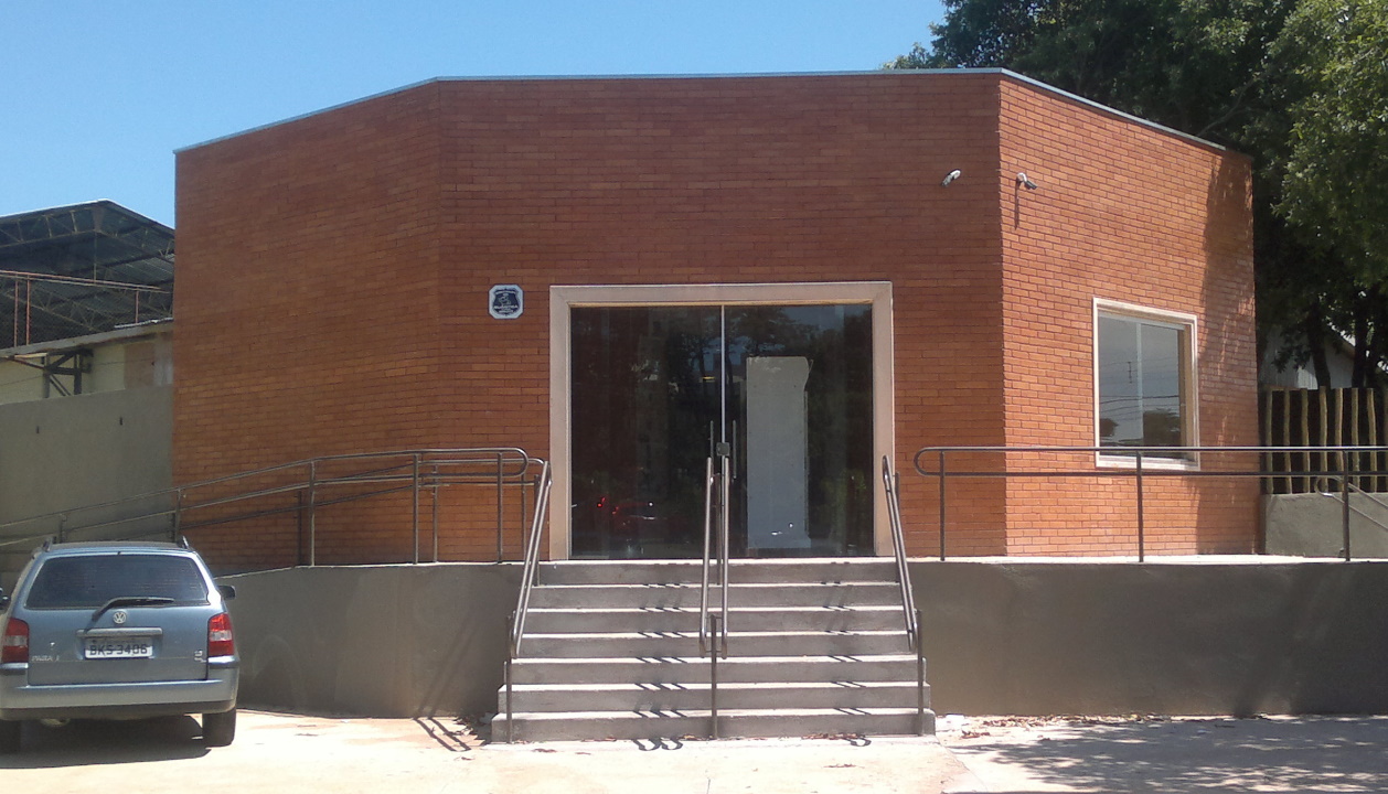 Obra em tijolo ecológico